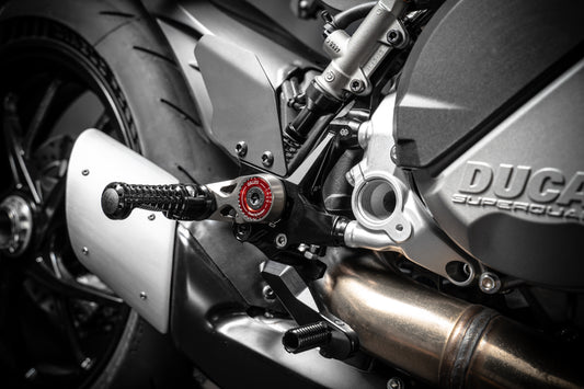 Gilles Fußrastenanlage MUE2 | passend für Ducati Streetfighter V2 - Modelle