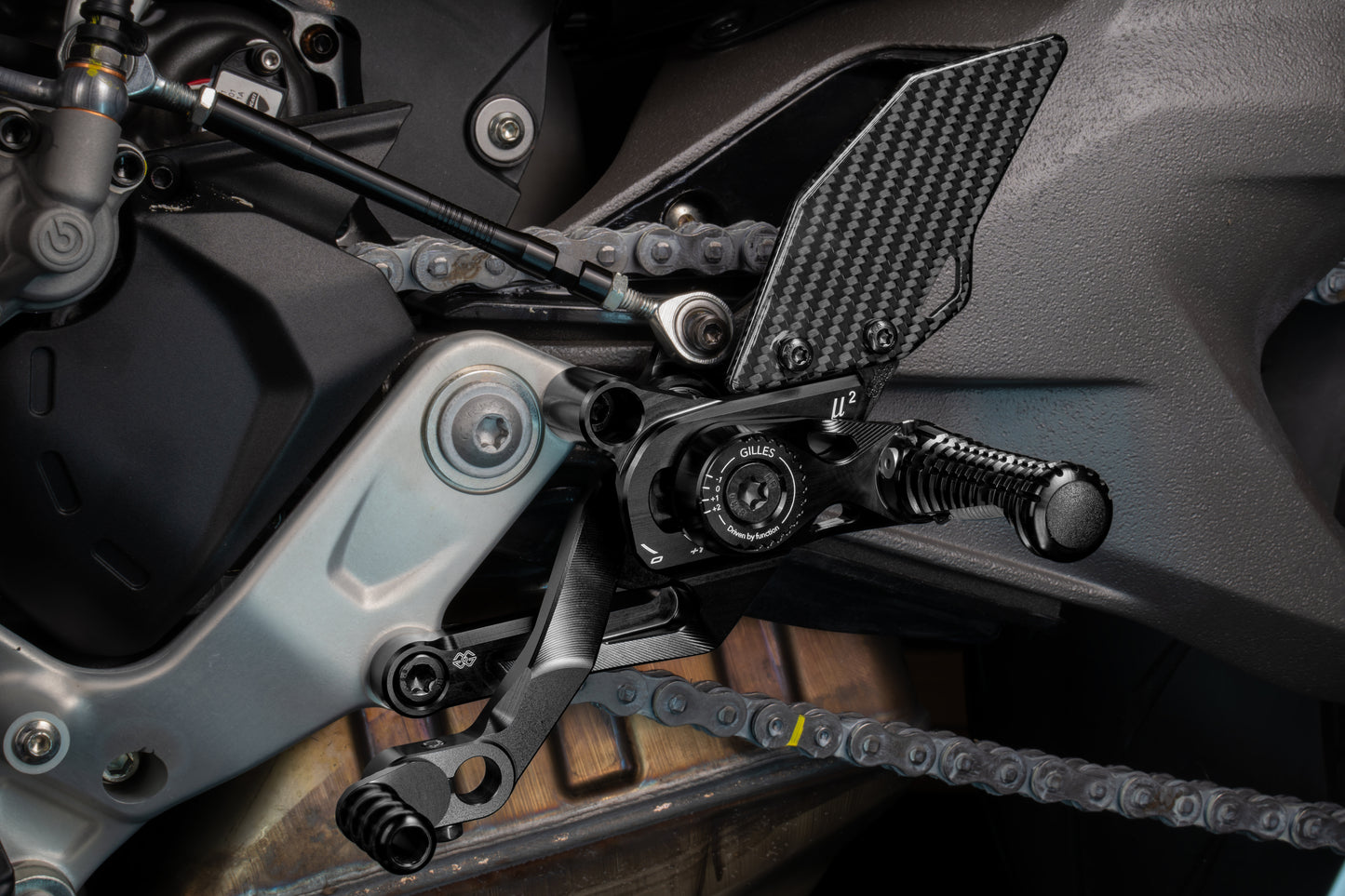 Gilles Fußrastenanlage MUE2 | verstellbar | ABE | passend für Ducati Panigale V2 (3H) / Streetfighter V2 / S (30) - Modelle (2025-)