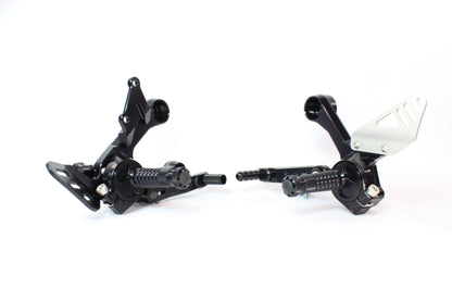 Gilles Fußrastenanlage RCT10GT | verstellbar | ABE | passend für Yamaha FZ-09 / MT-09 / MT-09 Street Rally & XSR 900 - Modelle