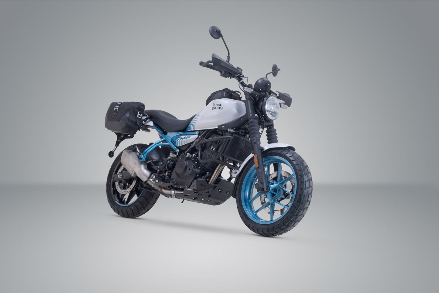 SW-Motech Legend Gear Seitentaschen-System LC Black Edition | Royal Enfield Guerilla 450 (23-).