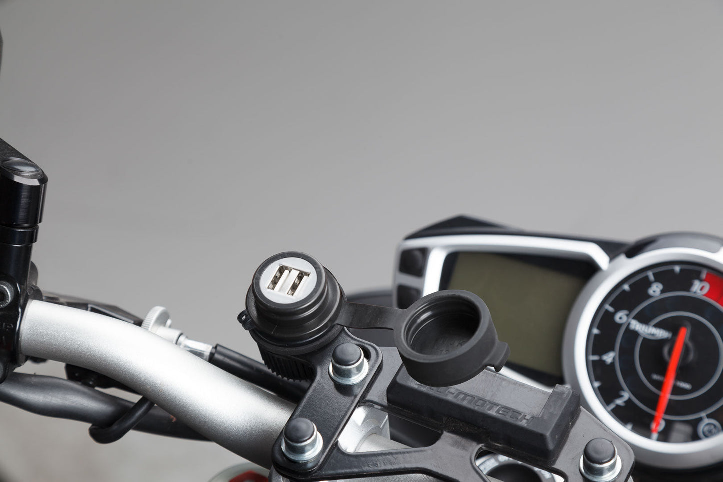 SW-Motech KFZ-Ladekabel Mini-USB | Für Zigarettenanzünder / KFZ-Steckd. 2000 mA. 12V.