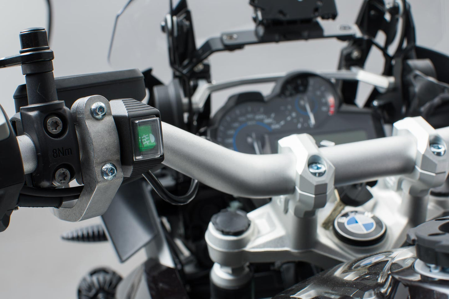 SW-Motech EVO Nebellicht-Schalter für Cockpit | Für Nebelscheinwerfer. Grün leuchtend.