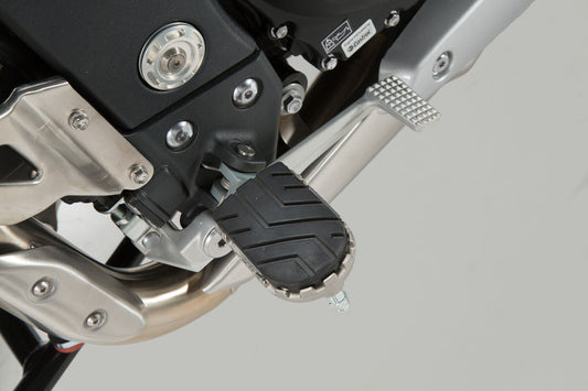 SW-Motech Anbaumaterial für EVO Fußraste | Silbern. Kawasaki Versys 1100 / SE (24-).
