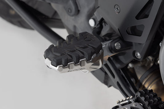 SW-Motech Anbaumaterial für ION Sozius Fußraste | Silbern. Harley-Dav. Pan America, BMW R 1300 GS.