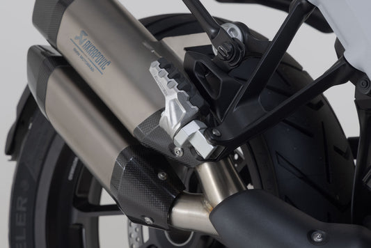 SW-Motech EVO Sozius Fußrasten-Kit | Harley-Davidson Pan America (21-), BMW R 1300 GS.