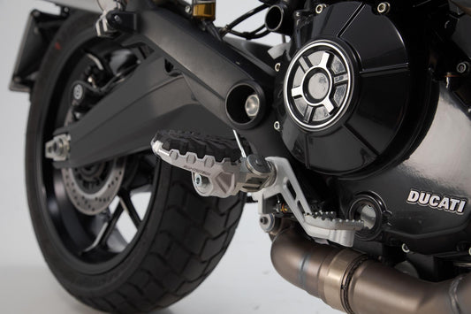 SW-Motech Anbaumaterial für ION Fußraste | Silbern. Ducati Multistrada V4 / V2, DesertX.