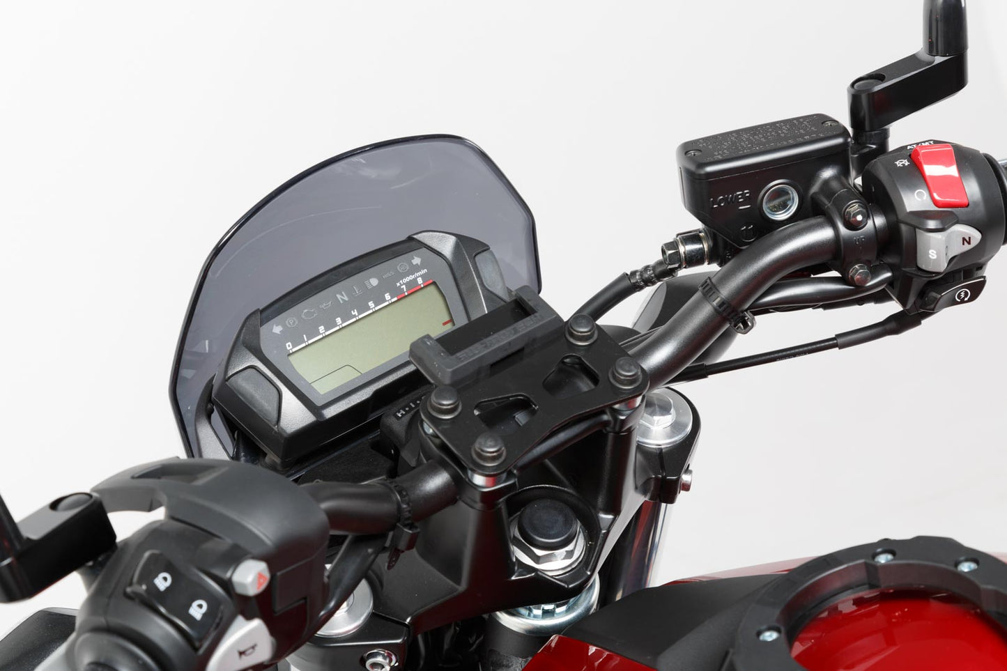 SW-Motech Navi-Halter am Lenker | Schwarz. BMW- / Honda- / Suzuki-Modelle.