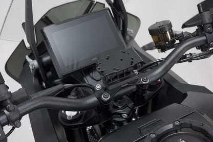 SW-Motech Navi-Halter im Cockpit | Schwarz. KTM 1050/1090/1190 Adventure.