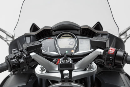 SW-Motech Navi-Halter am Lenker | Schwarz. Yamaha FJR 1300 (04-).