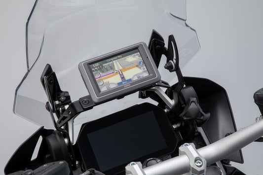 SW-Motech Navi-Halter im Cockpit | Schwarz. BMW R 1200 GS (12-18), R 1250 GS (18-).