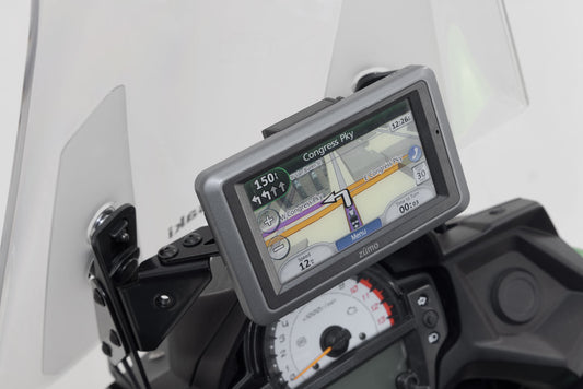 SW-Motech Navi-Halter im Cockpit | Schwarz. Kawasaki Versys 650 (14-21).