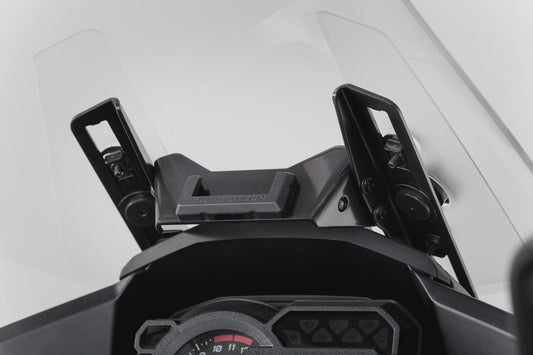 SW-Motech Navi-Halter im Cockpit | Schwarz. Kawasaki Versys 1000 (15-17).