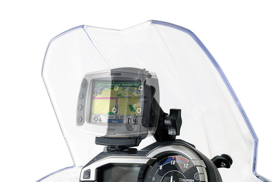 SW-Motech Navi-Halter im Cockpit | Schwarz. Triumph Tiger 800/800 XC, XR (10-17).