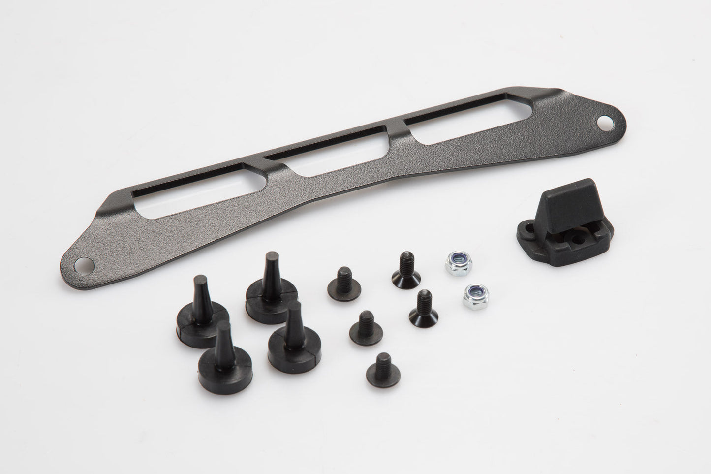 SW-Motech Adapterkit für ADVENTURE-RACK Gepäckträger | Für TRAX ADV/ION/EVO. Schwarz.