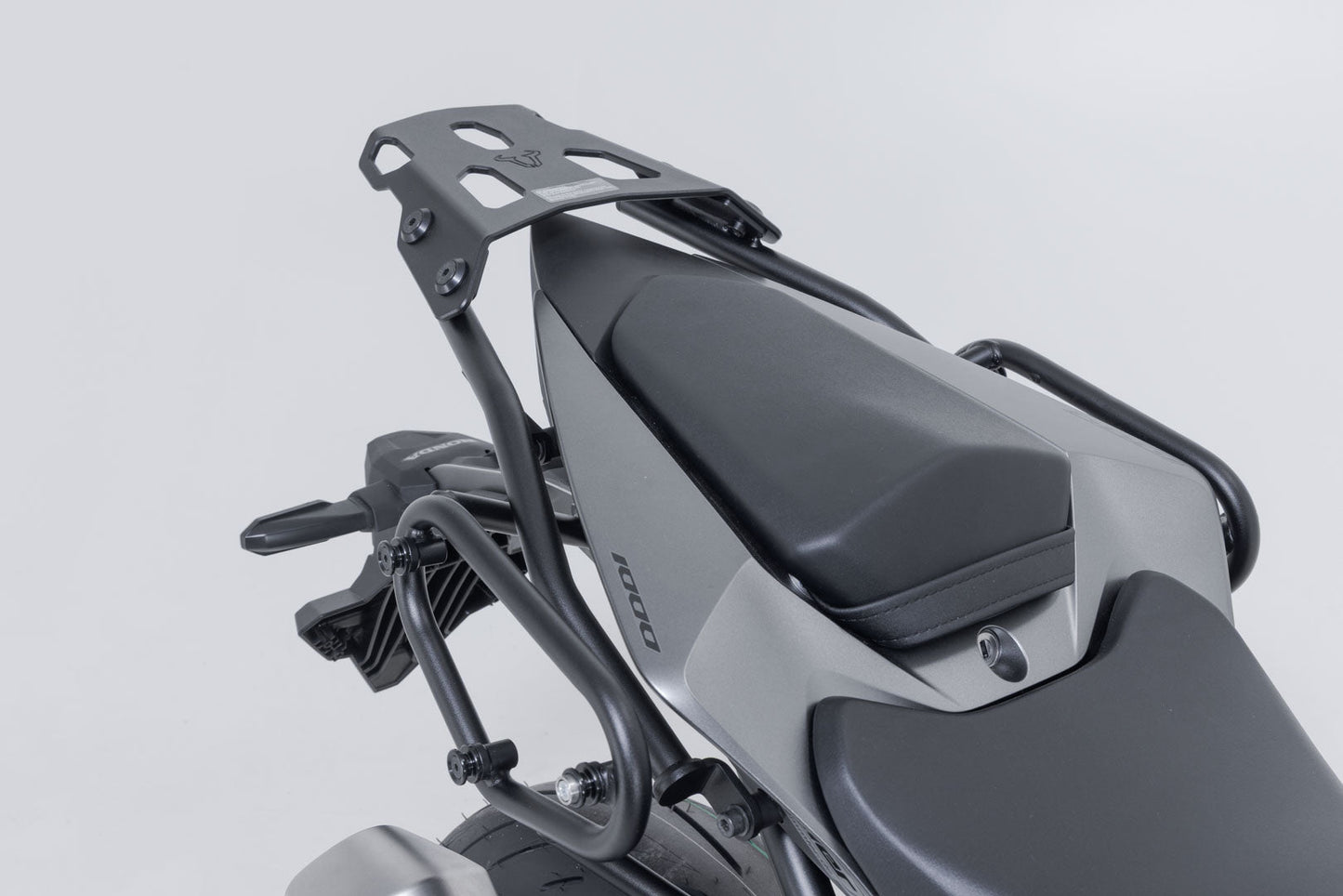SW-Motech STREET-RACK Gepäckträger | Schwarz. Honda CB1000 Hornet (24-).