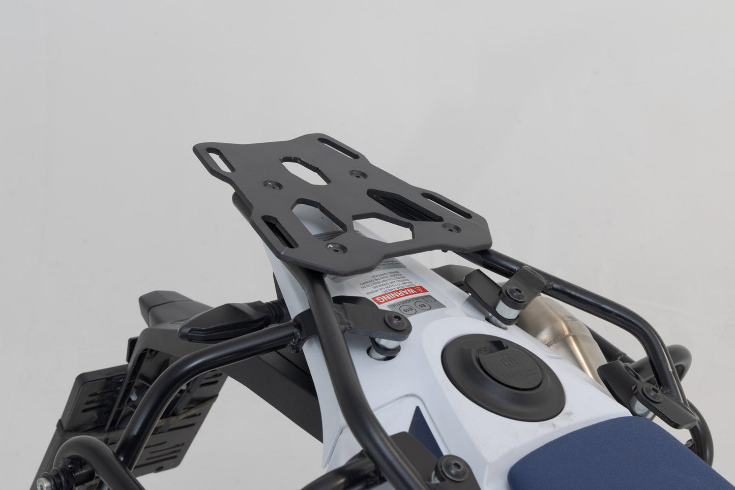 SW-Motech STREET-RACK Gepäckträger | Schwarz. Husqvarna 701 Enduro / Supermoto (16-).