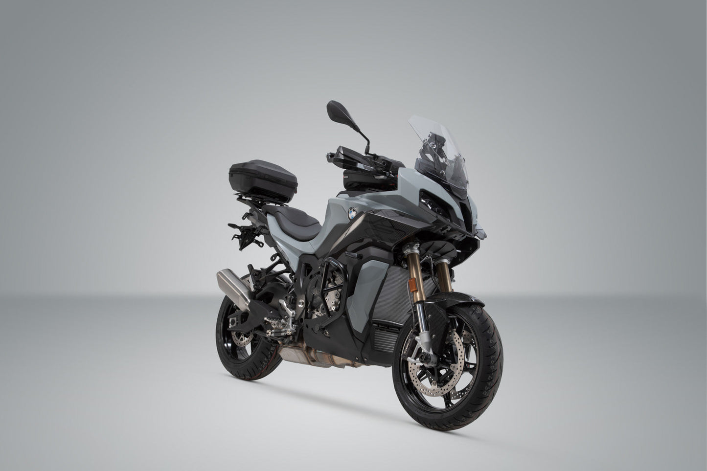 SW-Motech URBAN ABS Topcase-System | Schwarz. BMW F 900 XR (19-) / S 1000 XR (19-).