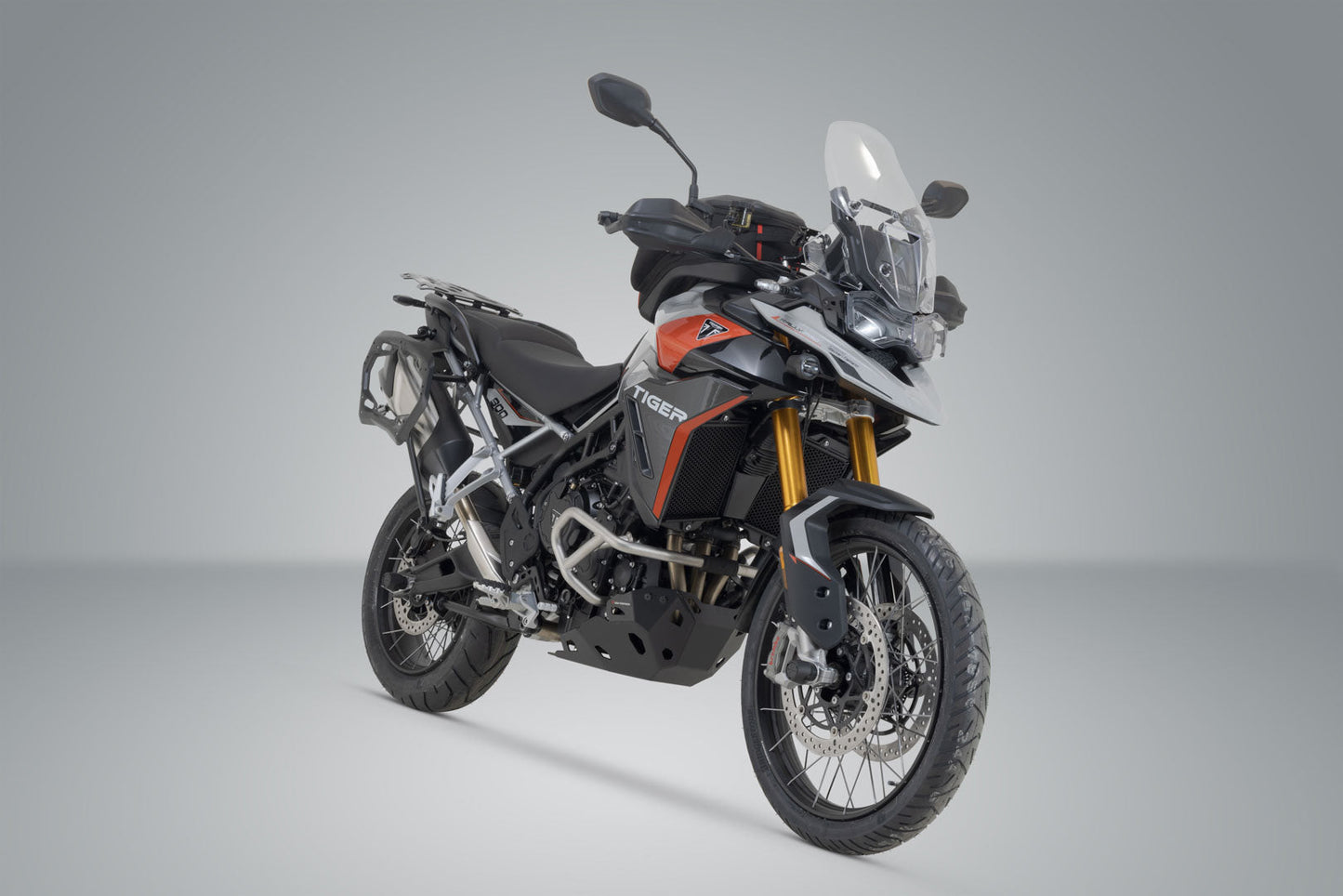 SW-Motech Adventure Set DUSC mit Topcase XL | Schwarz. Triumph Tiger 900/GT/Rally/Pro (19-23).