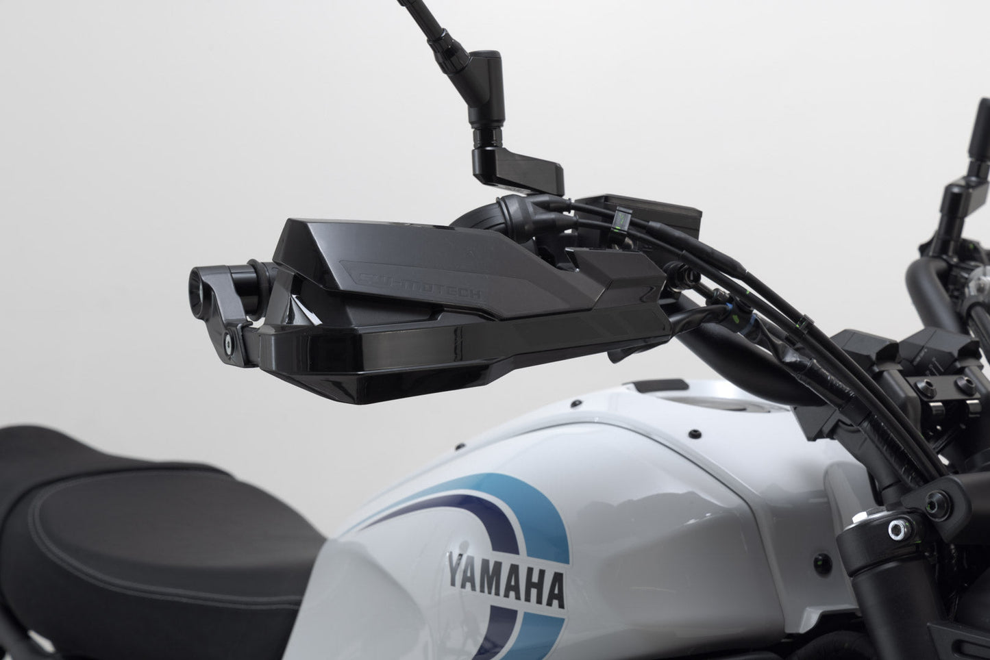 SW-Motech KOBRA Handprotektoren-Kit | Schwarz. Yamaha MT-09 (13-20), XSR700/900.