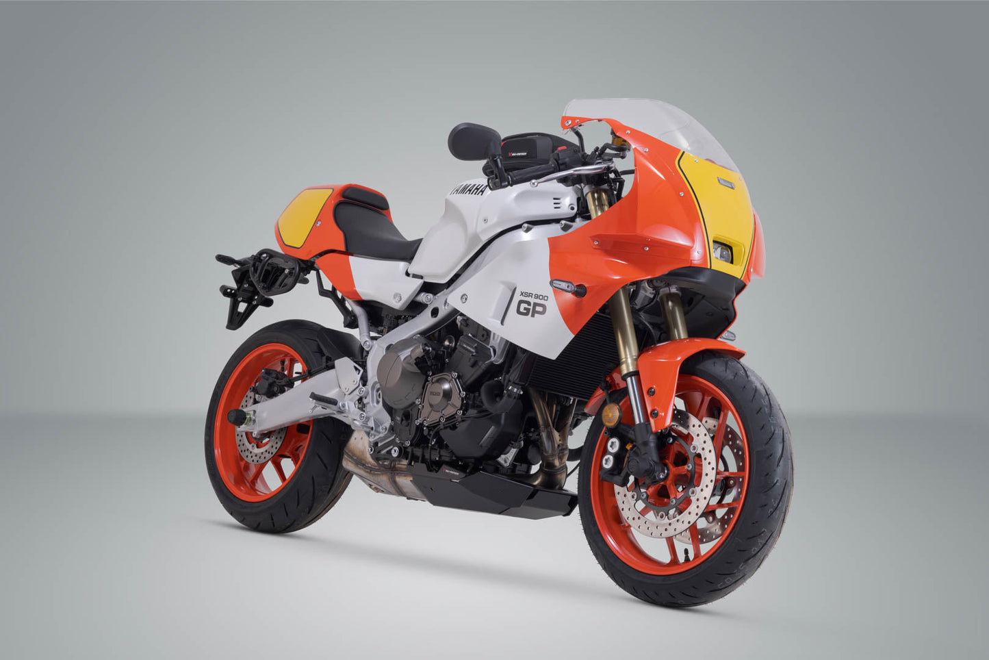 SW-Motech SLC Seitenträger links | Yamaha XSR900 (21-) / GP (23-).