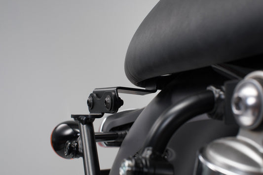 SW-Motech Adapter für SLC Seitenträger links | Für Bonneville T100/T120 (15-) ohne orig. Halteb.