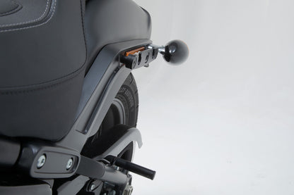 SW-Motech SLH Seitenträger LH2 links | Harley-Davidson Softail Fat Bob/ S (17-). Für LH2.