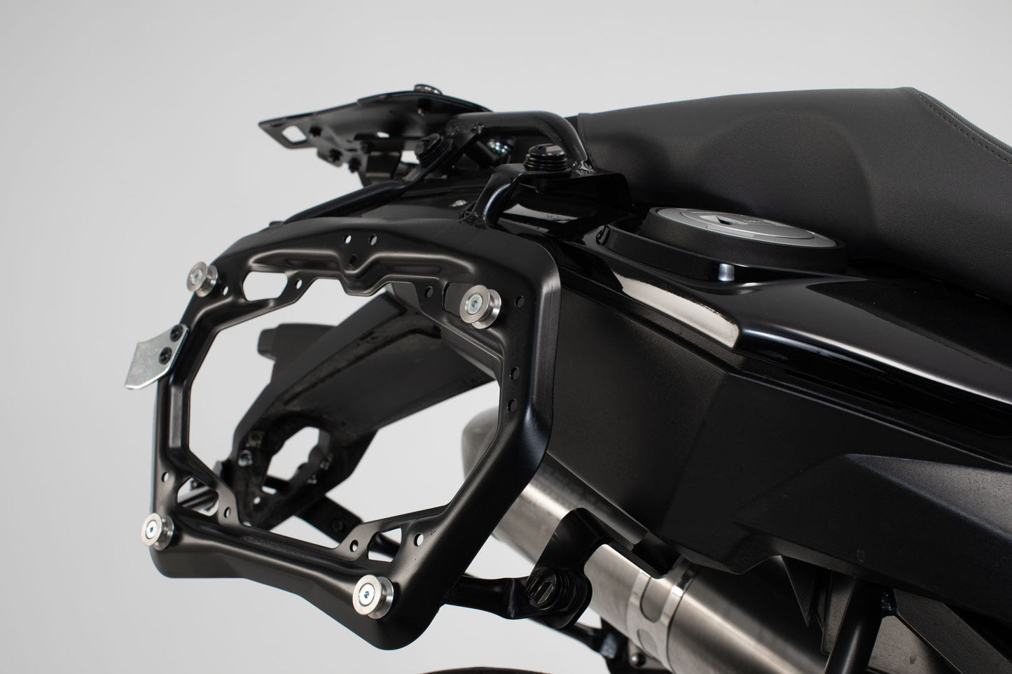 SW-Motech PRO Seitenträger | Schwarz. BMW F 800 / 700 / 650 GS (07-18).