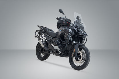 SW-Motech PRO Seitenträger | Schwarz. BMW R 1300 GS Adventure (24-).