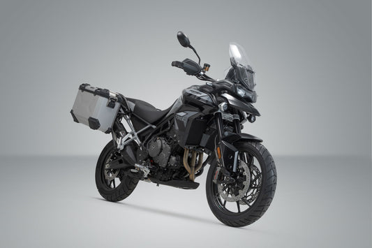 SW-Motech TRAX ADV Alukoffer-System + Akrapovic | Silbern. 45/37 l. Triumph Tiger 900 (19-23).
