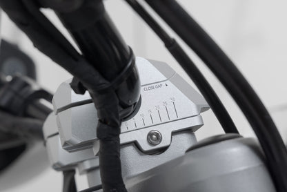 SW-Motech Lenkerverlegung variabel für Ø22 Lenker | H=25 mm. Verlegung 5/10/15/20/25/30 mm. Silbern.