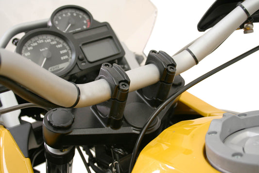 SW-Motech Lenkererhöhung | H=27 mm. Silbern. Yamaha FJR 1300 (00-05).
