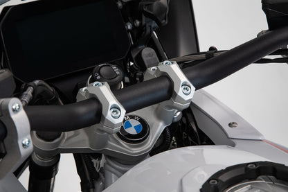 SW-Motech Lenkerverlegung | H=32 mm. Verlegung um 20 mm. Silbern. BMW-Modelle.