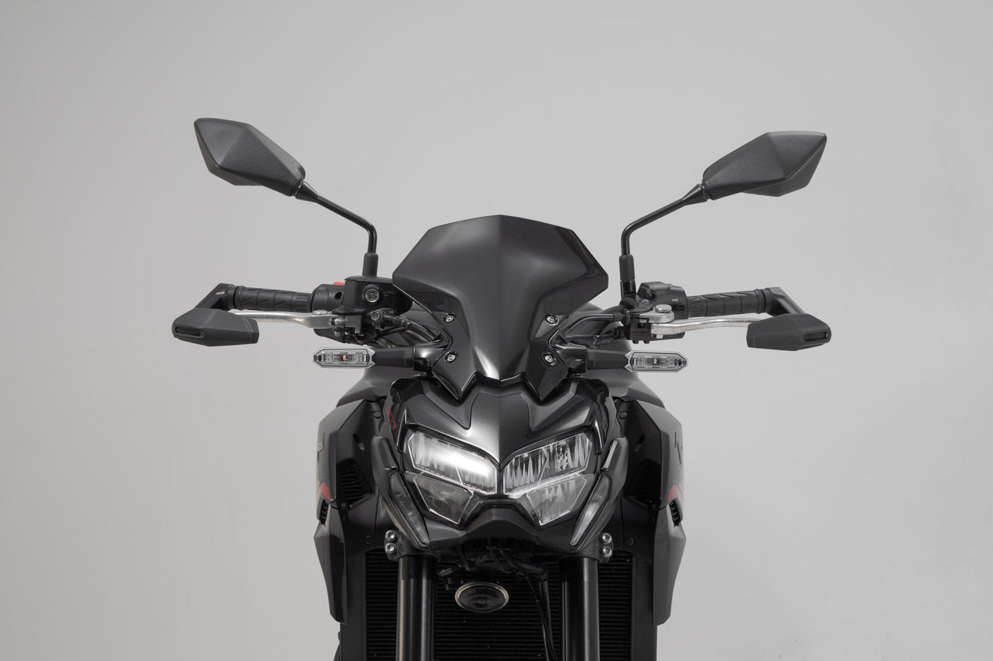 SW-Motech Hebelschützer mit Windabweiser | Schwarz. Kawasaki Modelle, Yamaha MT-09 (23-).