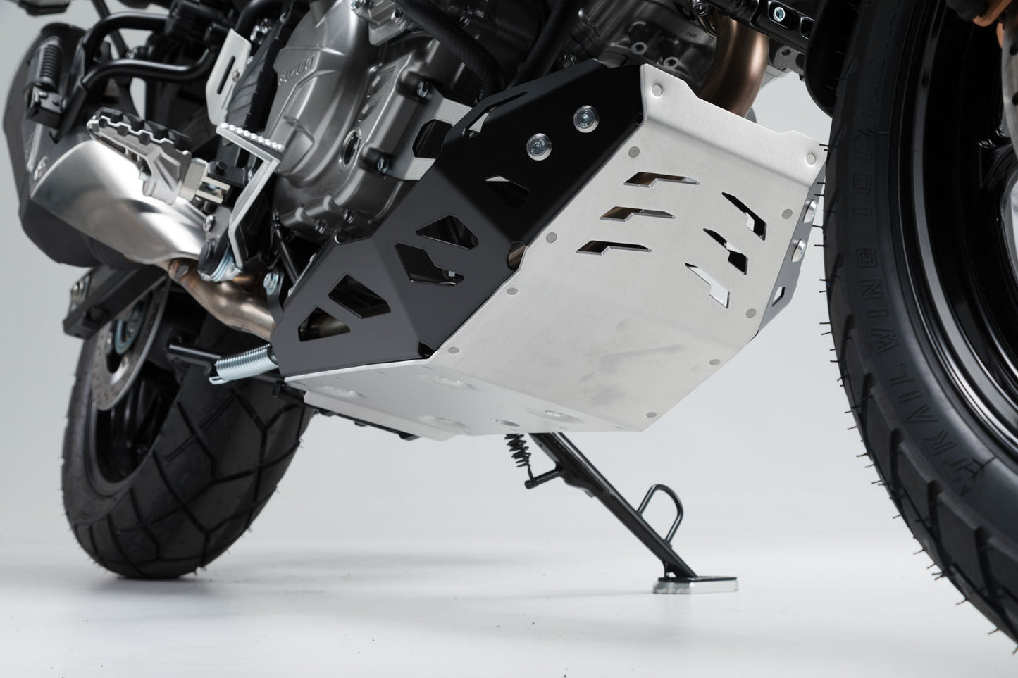 SW-Motech Motorschutz | Schwarz/Silbern. Suzuki DL650 (11-) / XT (15-).