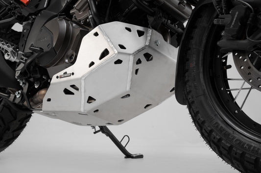 SW-Motech Bugspoiler | Schwarz/Silbern. Suzuki GSX-8S (22-).