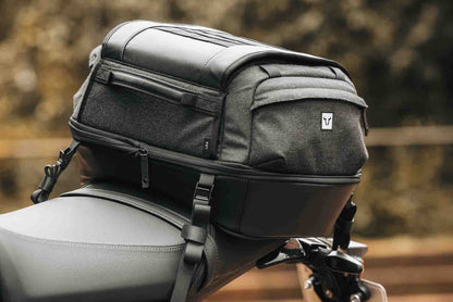 SW-Motech Legend Gear Hecktasche LR4 | Schwarz. 18-25 l.