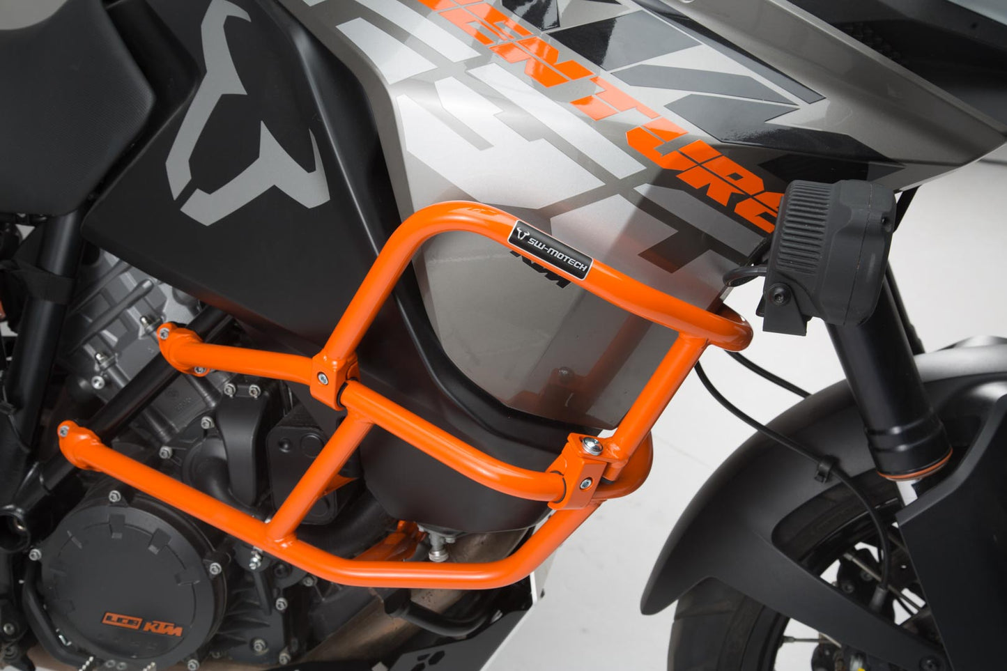 SW-Motech Oberer Sturzbügel für orig. KTM Sturzbügel | Schwarz. KTM 1290 SAdv R/ S (16-), 1090 Adv (16-).