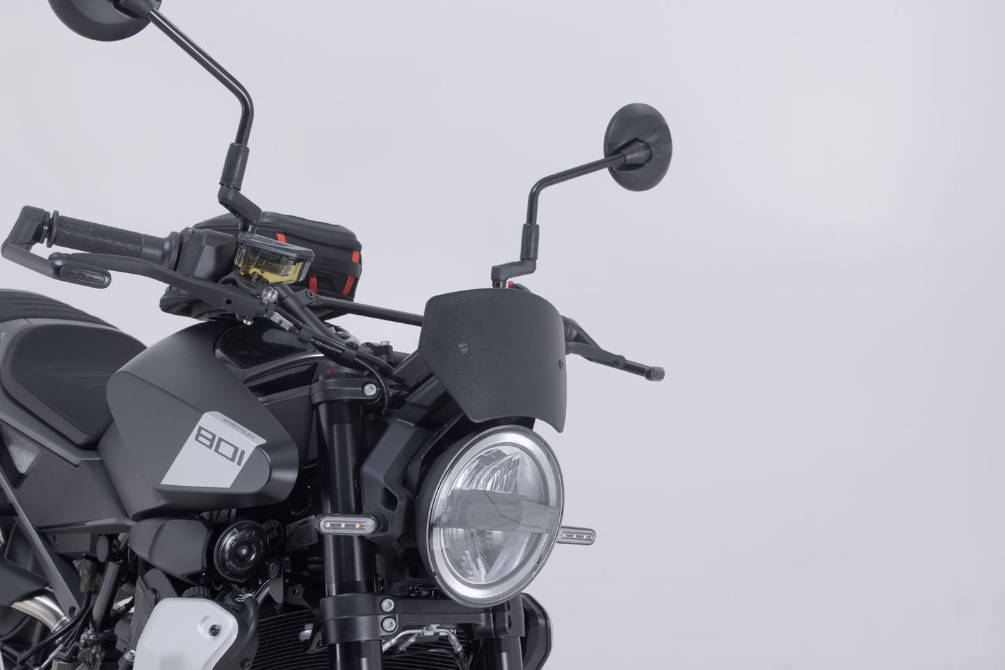 SW-Motech Bremsflüssigkeitsbehälter-Schutz | Schwarz. Honda Modelle (18-).