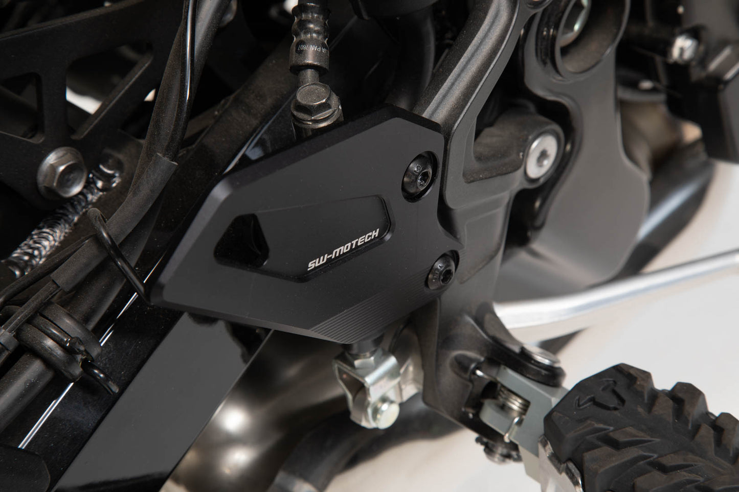 SW-Motech Fersenschutz | Schwarz. Kawasaki Z900RS/ Cafe / SE (17-).