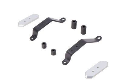 SW-Motech Sturzpad-Halter | Silbern. Suzuki GSX-S 950 / GSX-S 1000/GT (21-).
