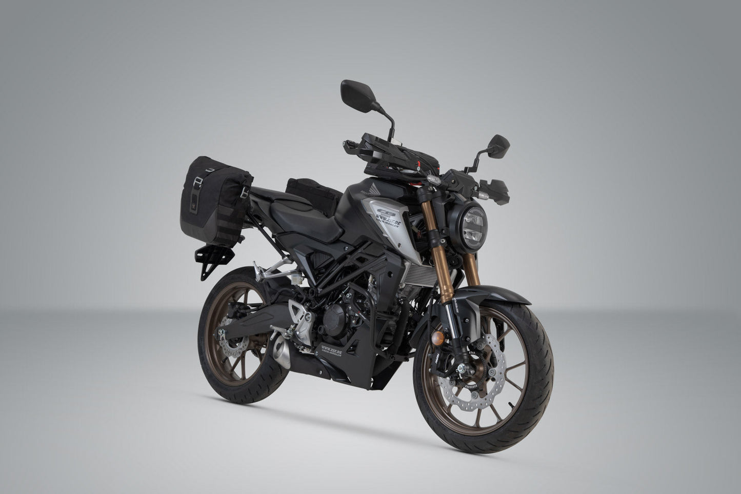 SW-Motech Legend Gear Seitentaschen-System LC | Honda CB300R (18-) / CB125R (18-).