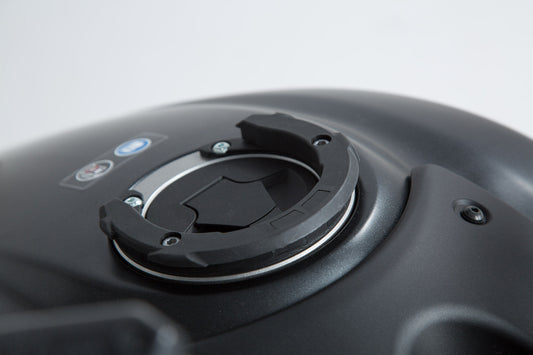 SW-Motech EVO Tankring | Schwarz. Kawasaki-Modelle. Tank mit 5 Schrauben.