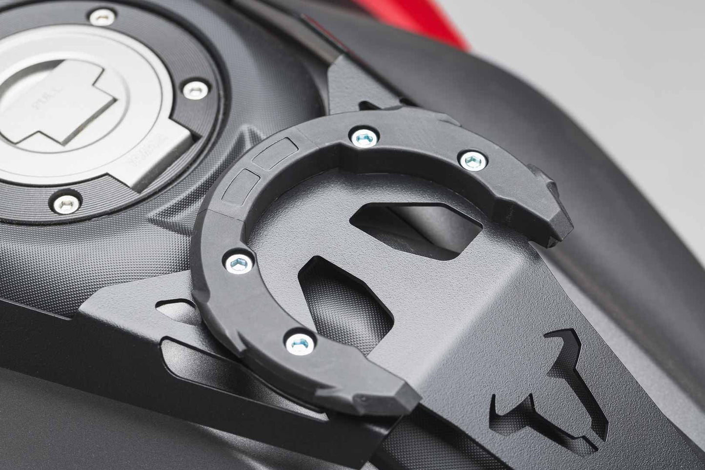 SW-Motech EVO Tankring | Schwarz. Yamaha MT-07 (14-17) / Moto Cage (15-16).