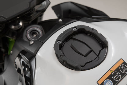SW-Motech PRO Tankring | Schwarz. Kawasaki-Modelle (16-).
