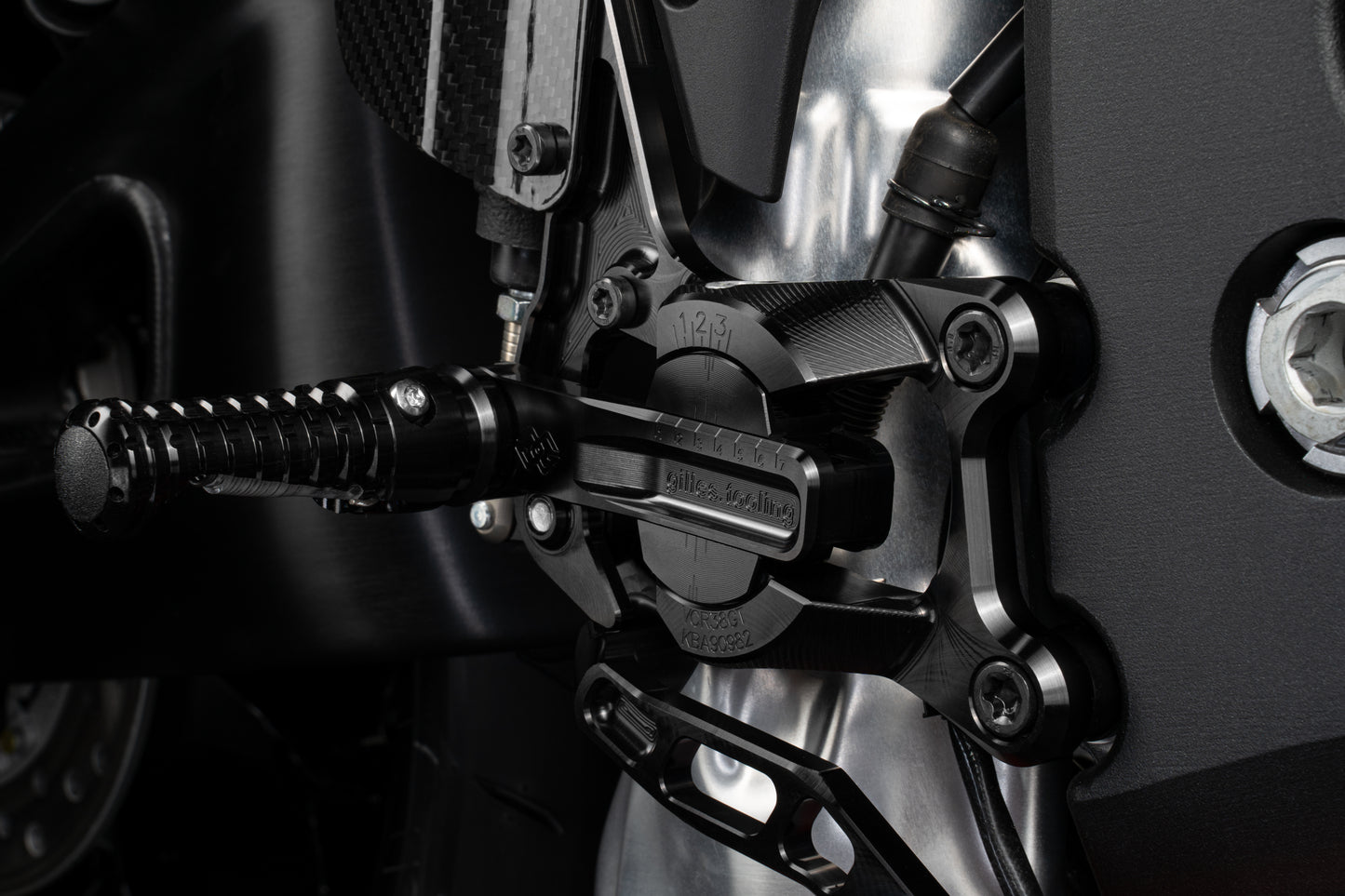 Gilles Fußrastenanlage VCR38GT | verstellbar | ABE | passend für Honda CBR 600 RR - Modelle (2023-2024)