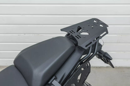 Plaque de porte-bagages Yakk EXP | arrière | pour bagages souples | sans poignée passager | noir | compatible avec les modèles KTM 390 Adventure (2025-2026)