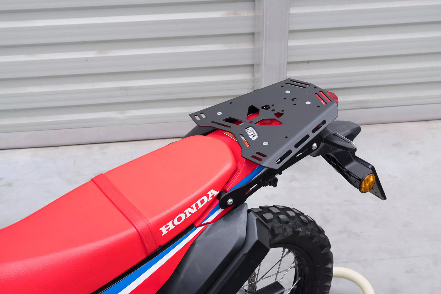 Yakk EXP Gepäckträgerplatte | schwarz | passend für Honda CRF 300 L - Modelle (2021-2026)