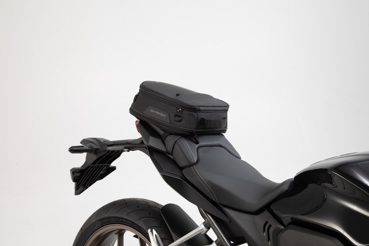 SW-Motech ION S Hecktasche | 7-15 l. Schwarz. 600D Polyester / Soft-Vinyl.