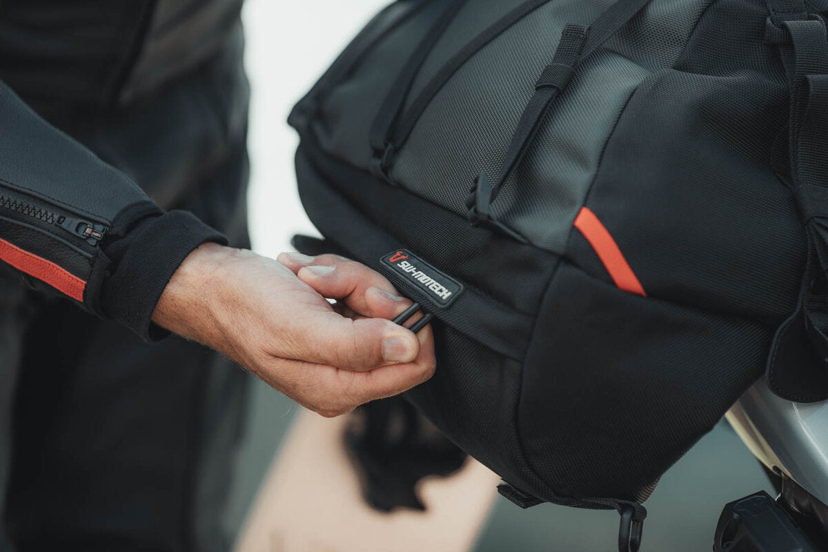 SW-Motech PRO Cargobag Hecktasche | 1680D Ballistic Nylon. Schwarz/Anthrazit. 50 l.