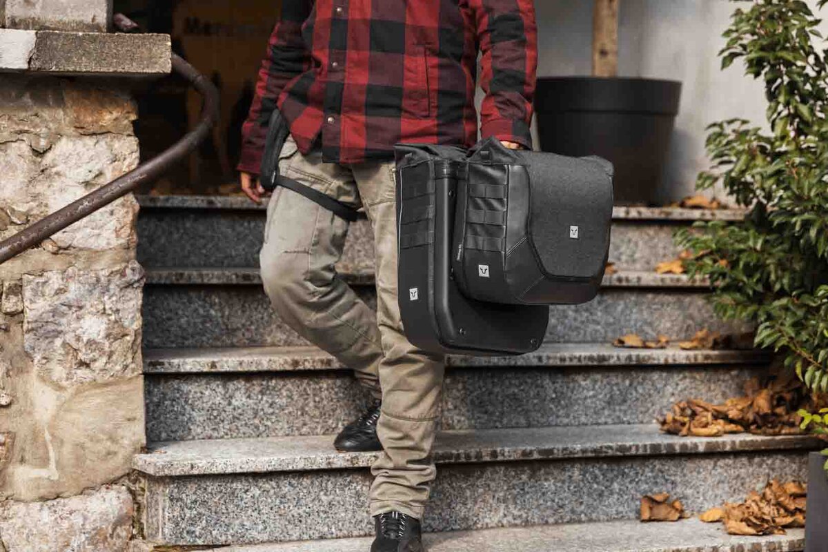SW-Motech Legend Gear Seitentasche 11L | Schwarz. Für V-LOC.